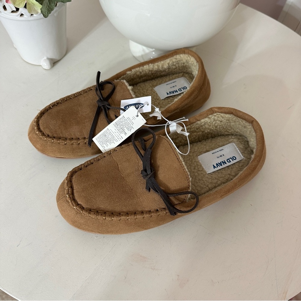 Old navy men slippers